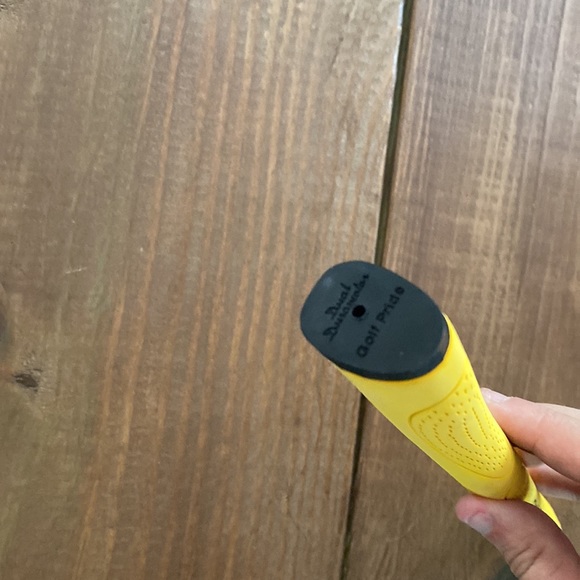 Golf pride yellow putter grip - Picture 3 of 3